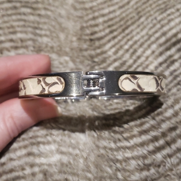 Stella & Dot Emerson Snake Inlay Bangle Bracelet - Picture 4 of 12